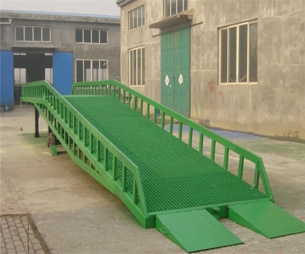 移動式液壓登車橋